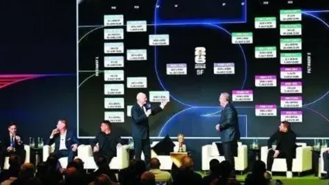 詹姆斯父子场上对决引热议，父子同场未来走向未定